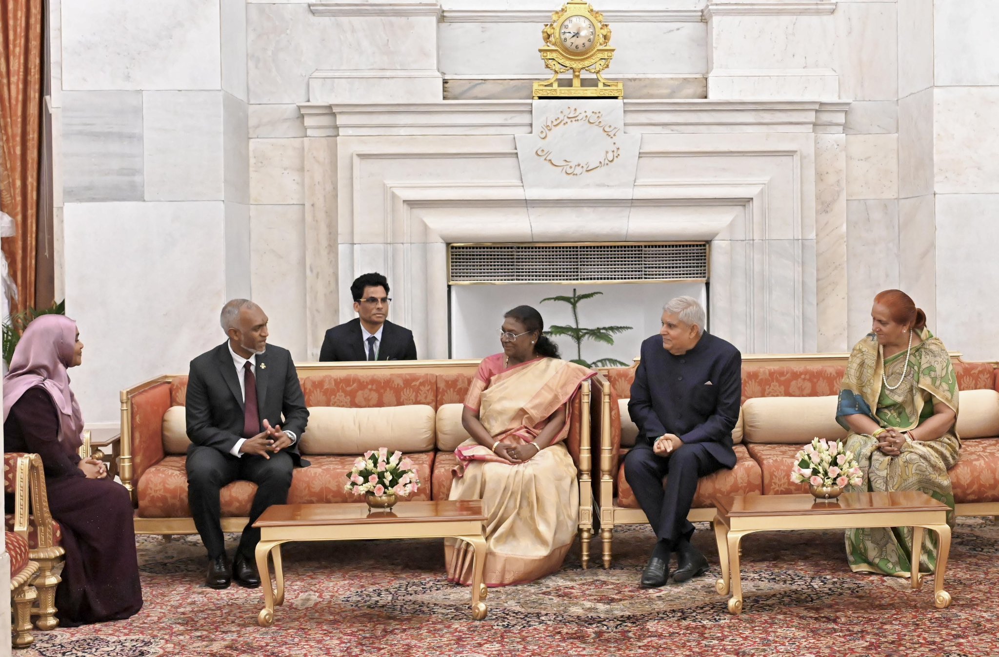 राष्ट्रपति द्रौपदी मुर्मु और उपराष्‍ट्रपति जगदीप धनखड़ ने मालदीव के राष्‍ट्रपति डॉ. मोहम्‍मद मुइज्‍जू से मुलाकात की