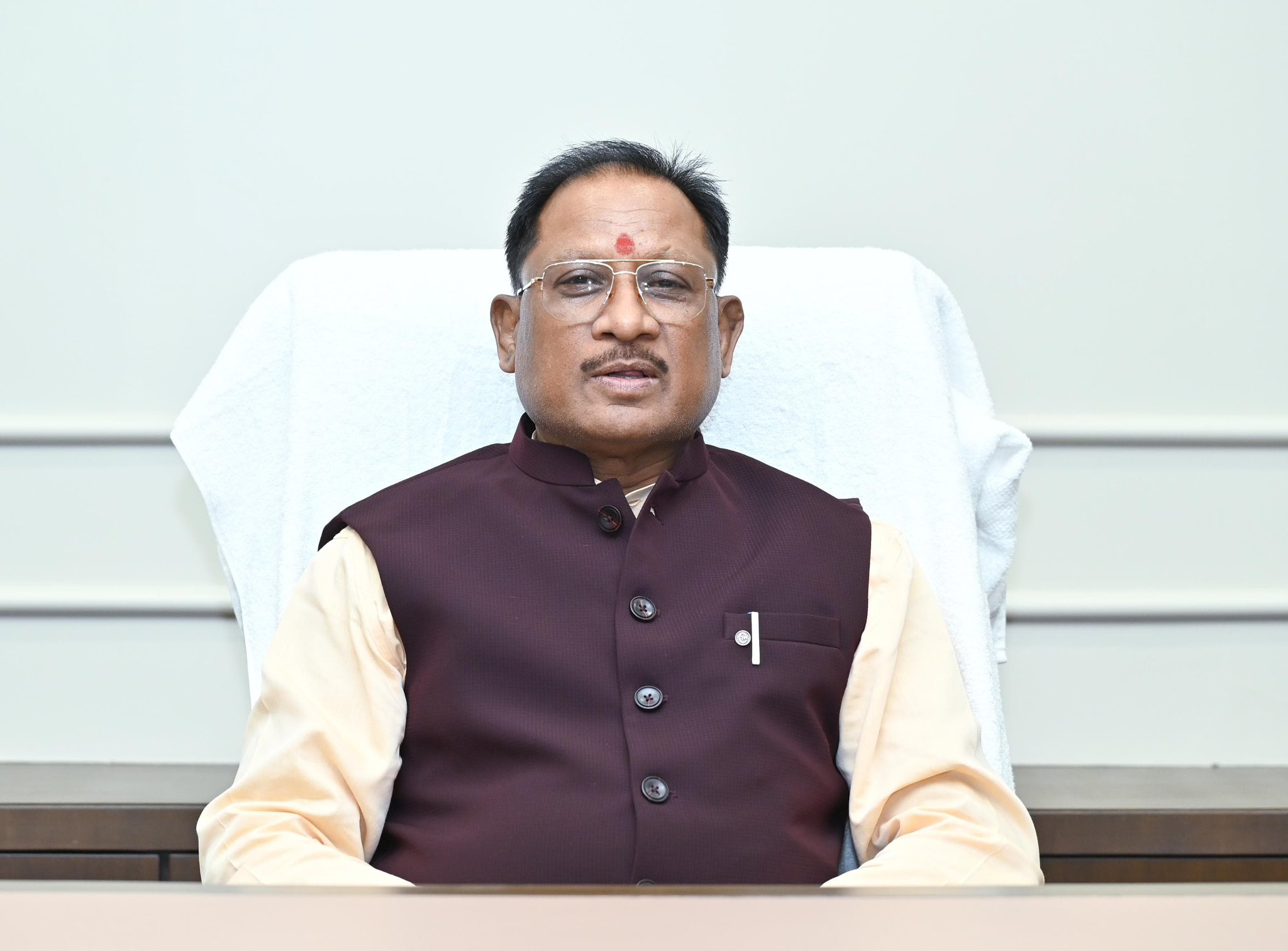 छत्तीसगढ़ के मुख्यमंत्री विष्णुदेव साय ने नया रायपुर स्थित नये मुख्यमंत्री निवास में कामकाज की शुरुआत कर दी