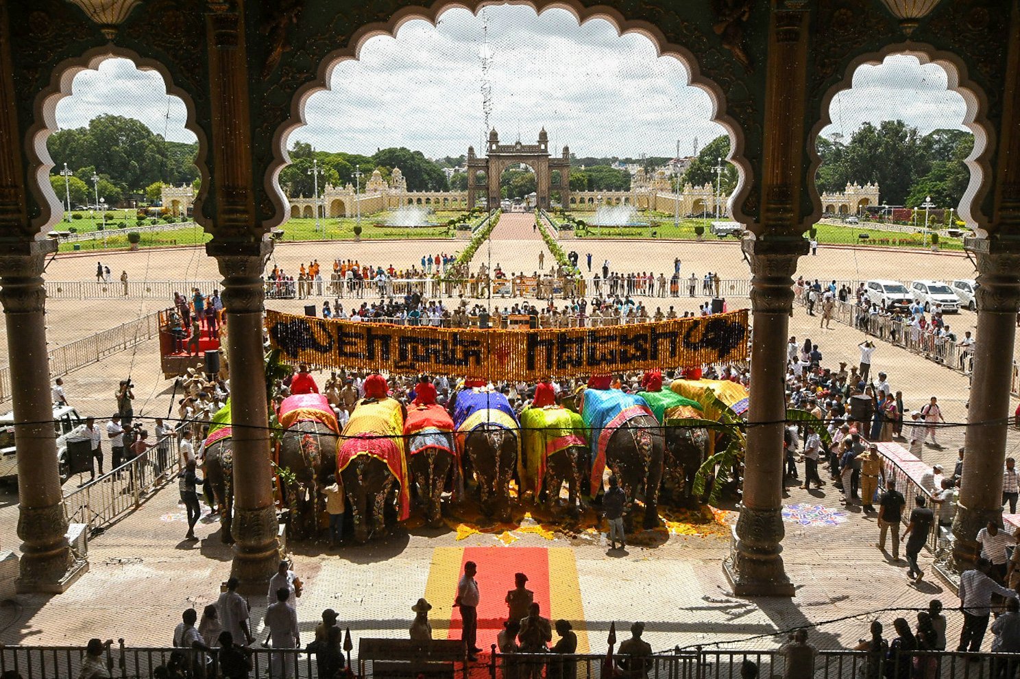 दस दिनों का मैसूर दशहरा उत्‍सव विजयादशमी के अवसर पर भव्‍य जंबू सवारी के साथ समाप्‍त