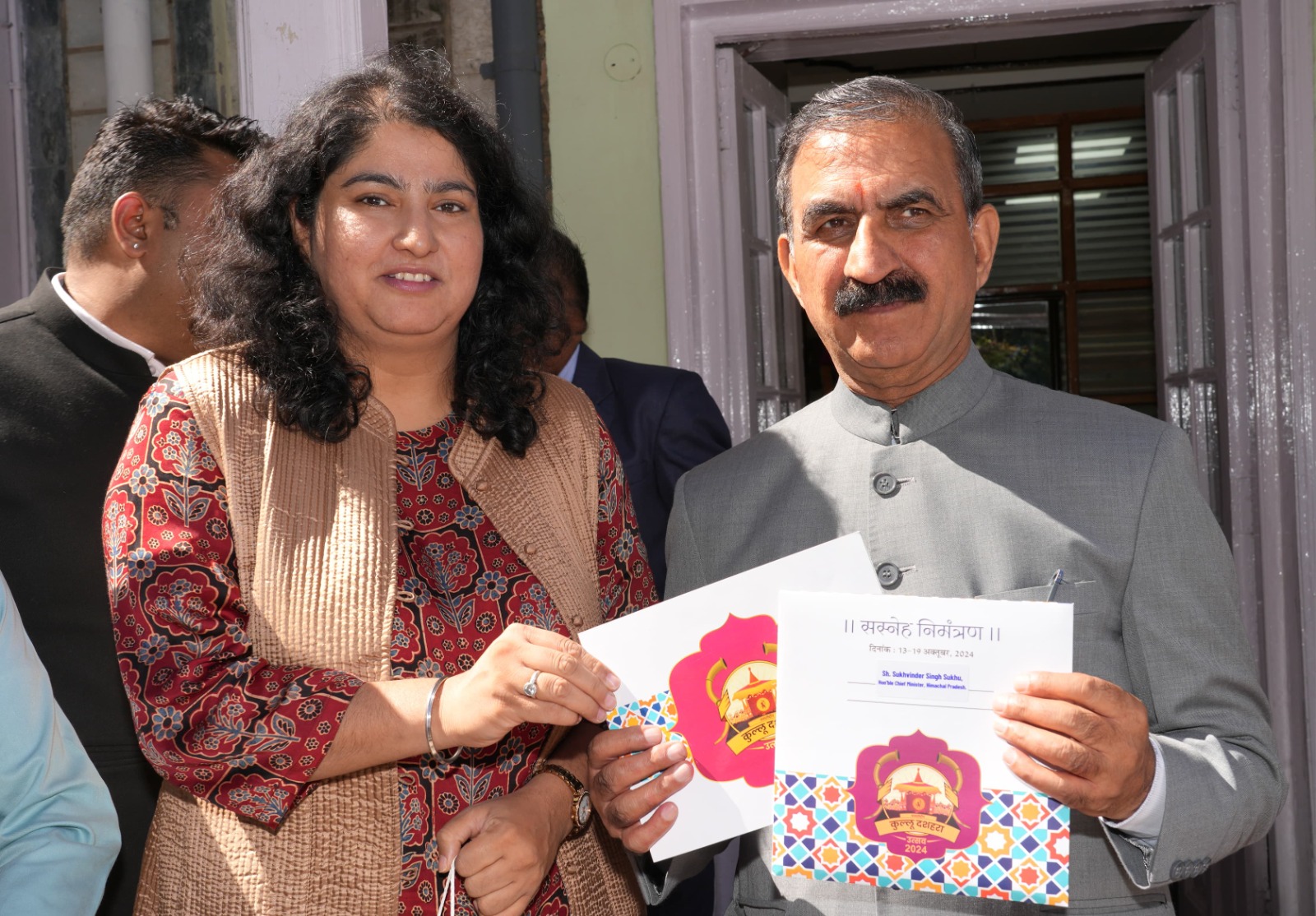 उपायुक्त कल्लू तोरूल एस रवीश ने मुख्यमंत्री ठाकुर सुखविंदर सिंह सुक्खू से मुलाकात की