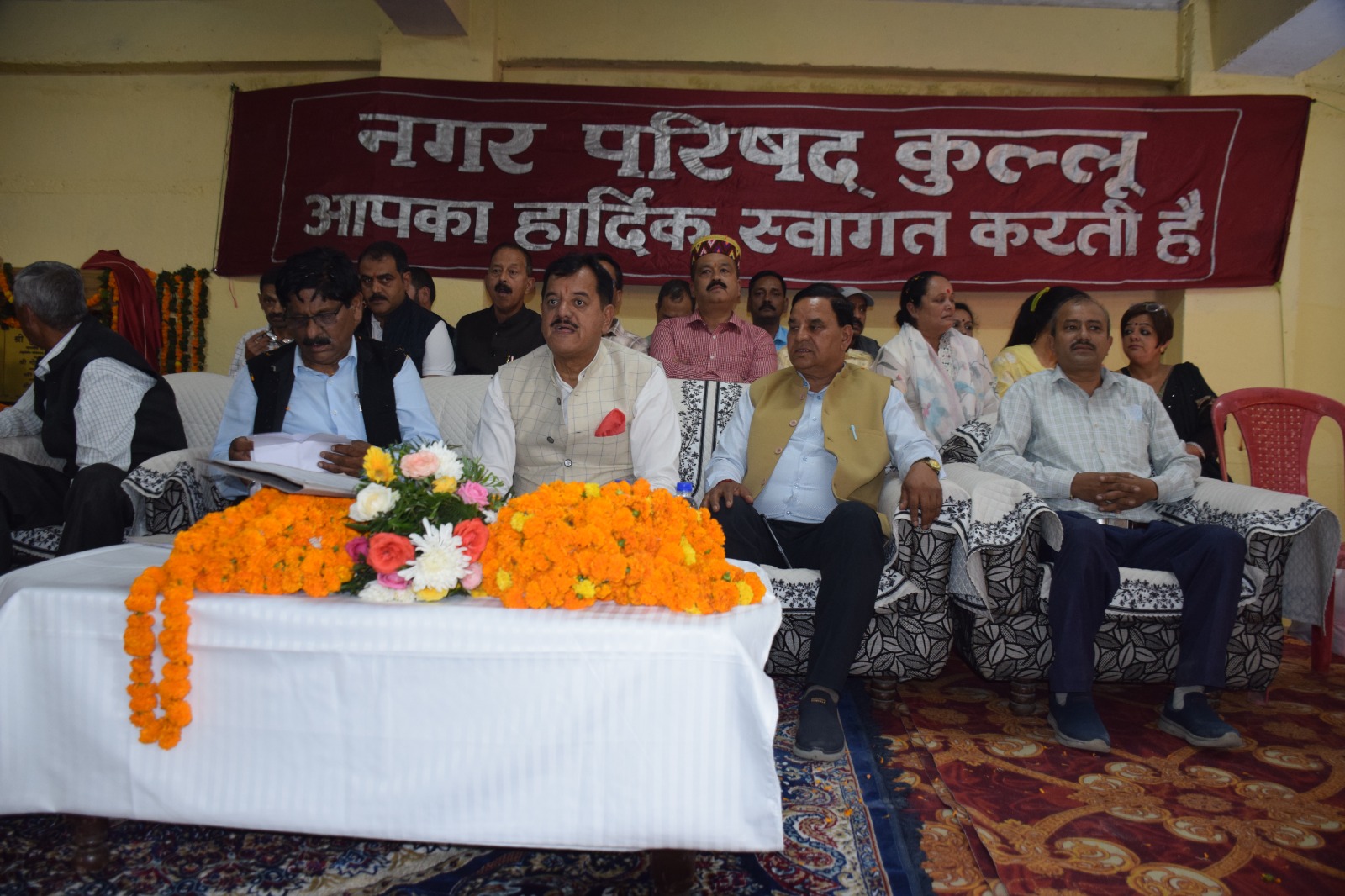 मुख्य संसदीय सचिव सुंदर सिंह ठाकुर ने किया नगर परिषद कुल्लू की  मोनाल कैफ़े की पार्किंग का लोकार्पण