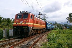 रेलवे दिवाली और छठ पर्व के दौरान 12 हज़ार से ज़्यादा विशेष रेलगाडि़यां चलाएगा- रेल मंत्री अश्विनी वैष्णव