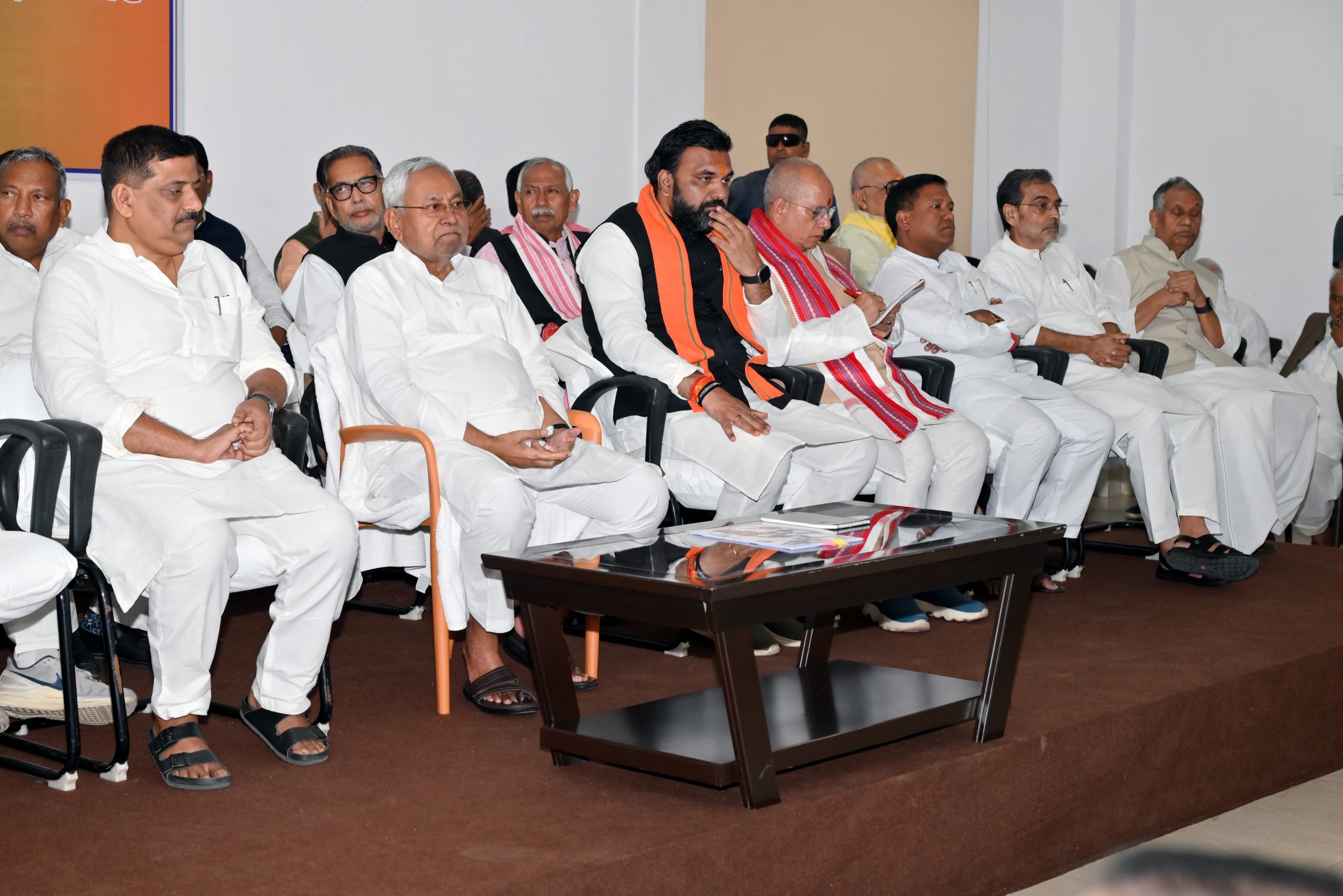 बिहार में एनडीए के घटक दलों की बैठक आयोजित की गयी , 2025 विधान सभा चुनाव की रणनीति पर चर्चा