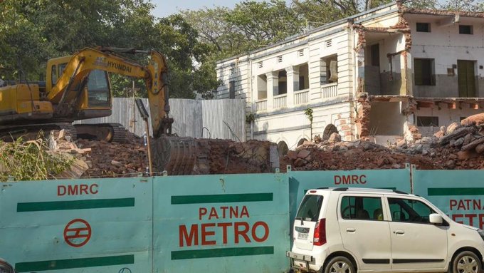बिहार: निर्माणाधीन पटना मेट्रो रेल परियोजना में खुदाई के दौरान दो मजदूरों की मौत, छह घायल