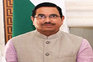 नवीन और नवीकरणीय ऊर्जा मंत्री प्रल्हाद जोशी ने आज कहा कि सरकार 2030 तक पांच सौ गीगावाट बिजली और ऊर्जा सृजित करने की दिशा में काम कर रही है
