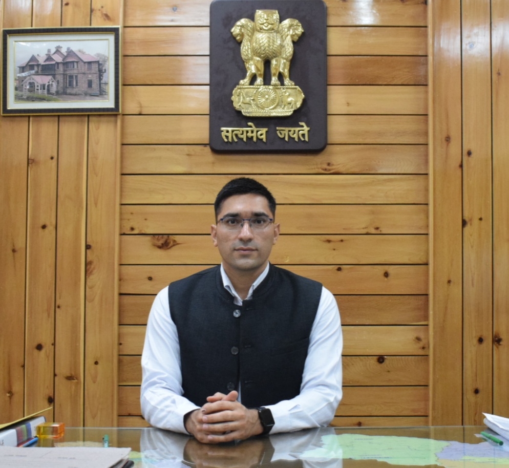 दीपावली के दौरान आगजनी की घटनाओं से निपटने के लिए कड़ी निगरानी की आवश्यकता है: ज़िला दंडाधिकारी मुकेश  रेपसवाल