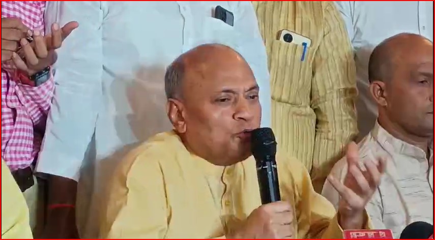 पूर्व केंद्रीय मंत्री आर0 सी0 पी0 सिंह ने बिहार में नई राजनीतिक पार्टी ‘आप सबकी आवाज’ बनाने की घोषणा की