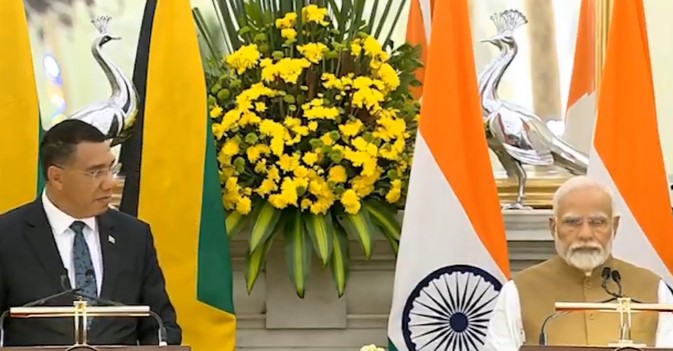 प्रधानमंत्री नरेंद्र मोदी यांची जमैकाच्या प्रधानमंत्र्यांबरोबर उभयपक्षी हिताच्या मुद्द्यांवर चर्चा