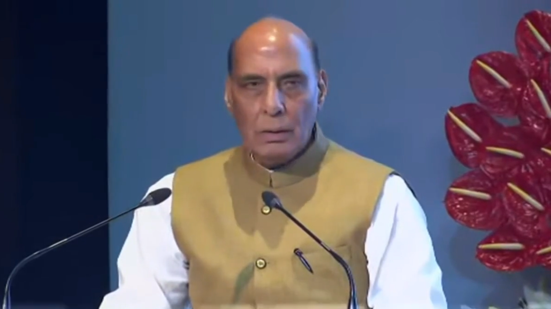 देश रक्षा क्षेत्र में आत्मनिर्भरता की ओर बढ़ चुका है और अब दुनिया के रक्षा निर्यातकों में गिना जाता है: राजनाथ सिंह