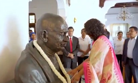 Sri Lankan PM and Indian High Commissioner Pay Floral Tributes to Mahatma Gandhi On Gandhi Jayanti