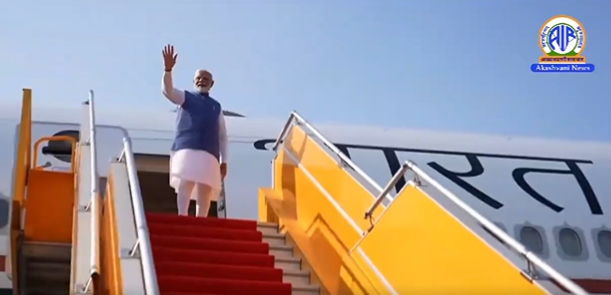 लाओस इथला दौरा आटोपून प्रधानमंत्री नरेंद्र मोदी मायदेशी रवाना