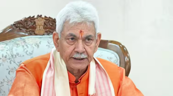 अमरनाथ यात्रा सहयोगियों को उपराज्यपाल मनोज सिन्हा ने किया सम्मानित