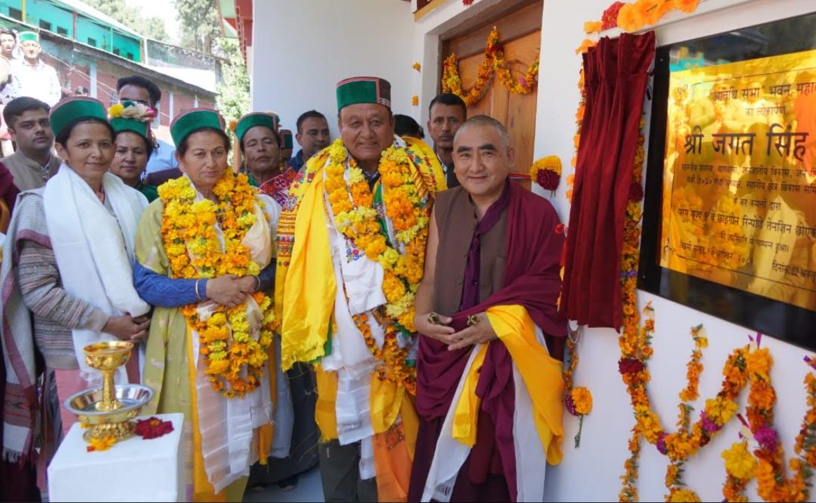 राजस्व, बागवानी, जनजातीय विकास एवं जन-शिकायत निवारण मंत्री जगत सिंह नेगी ने किन्नौर महाबौधि परिसर के सौंदर्यीकरण का किया लोकार्पण