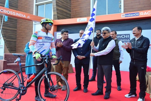 J&K: Chief Secretary Atal Dulloo flags off India’s longest cycling expedition from Srinagar to Kanyakumari