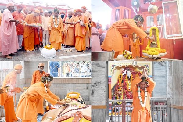 UP: Vijayadashami celebrated with traditional Tilkotsav ceremony at Gorakhnath temple