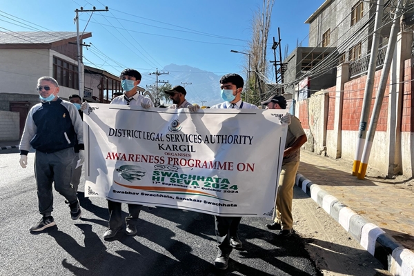 DLSA Kargil Conducts Cleanliness Drive at District Court