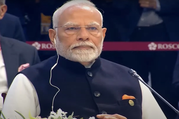 રશિયાના કઝાનમાં ભારત અને ચીન વચ્ચે પાંચ વર્ષ બાદ થયેલી દ્વિપક્ષીય બેઠકને પ્રધાનમંત્રી નરેન્દ્ર મોદીએ ઘણી મહત્વની ગણાવી