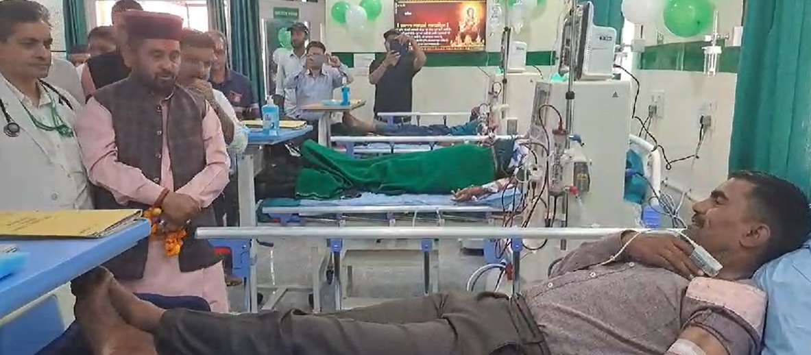 जिला अस्पताल उत्तरकाशी को 4 नई डायलिसिस मशीनों की सौगात