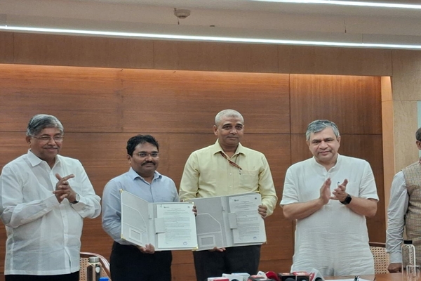 Maharashtra Signs MoU with NIELIT to establish center of Excellence in AI, Robotics, Internet of Things