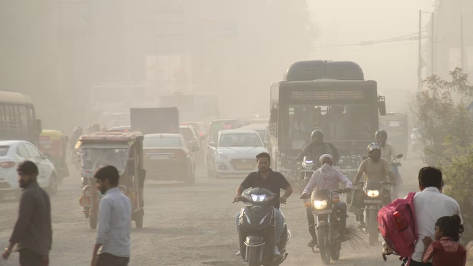Delhi’s AQI continues to remain in ‘poor category’