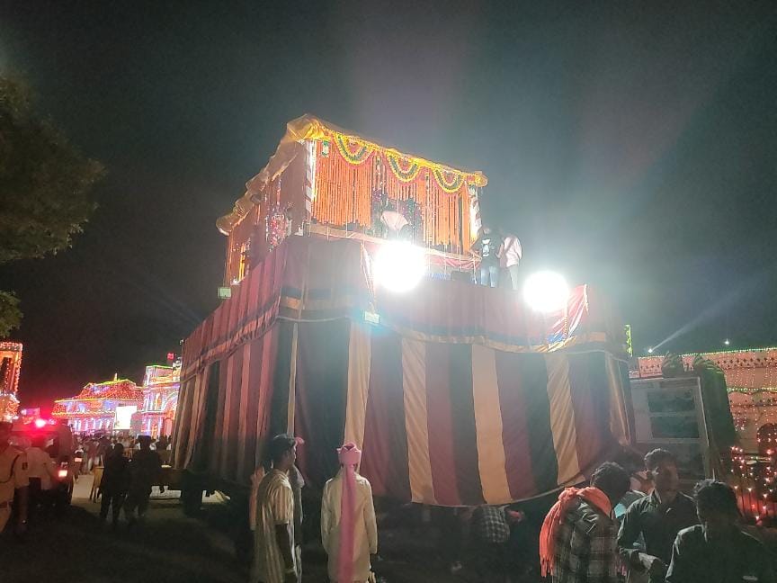 छत्तीसगढ़ : 75 दिनों तक चलने वाले विश्व प्रसिद्ध बस्तर दशहरे के तहत आज फूलरथ की पहली परिक्रमा होगी