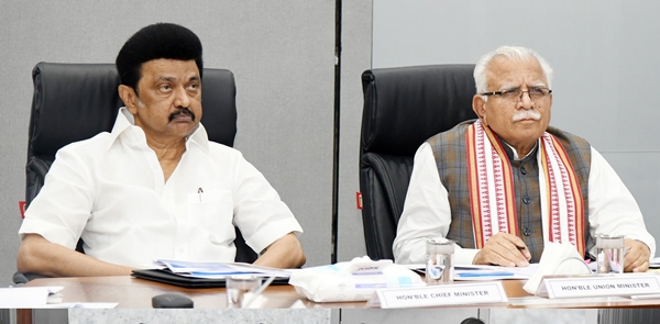 Union Minister Manohar Lal reviews Chennai Metro Rail Projects