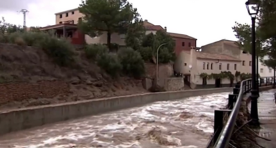 मूसलाधार बारिश और ओलावृष्टि के कारण स्पेन के कई इलाके बाढ़ से प्रभावित