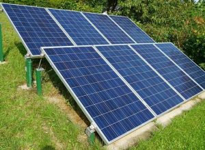 सरकार पीएम सूर्य घर- मुफ़्त बिजली योजना के अंतर्गत मार्च 2025 तक दस लाख से ज़्यादा रूफटॉप सोलर लगाने वाली है