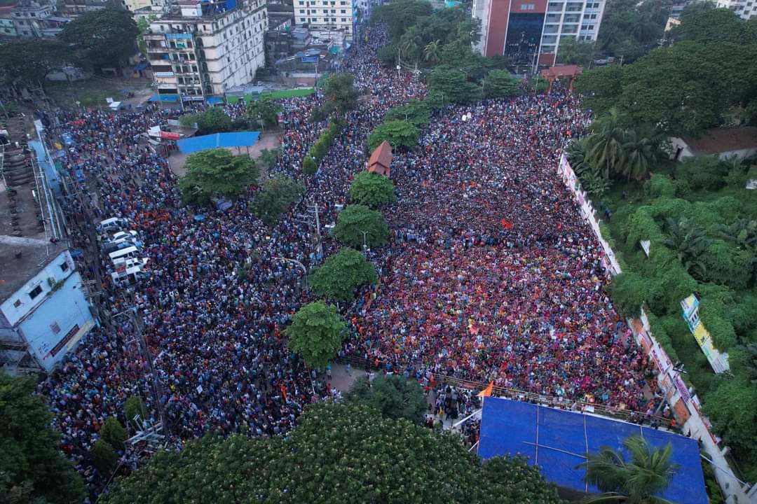 बांग्‍लादेश में सनातन जागरण मंच ने शुक्रवार को चट्टोग्राम में बड़ी रैली की