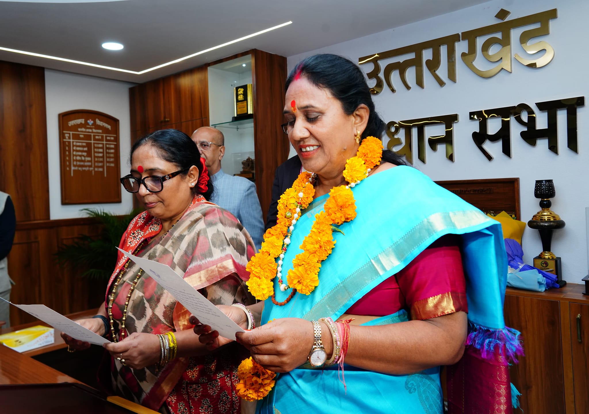 केदारनाथ विधानसभा क्षेत्र से नव निर्वाचित विधायक आशा नौटियाल ने आज पद की शपथ ली