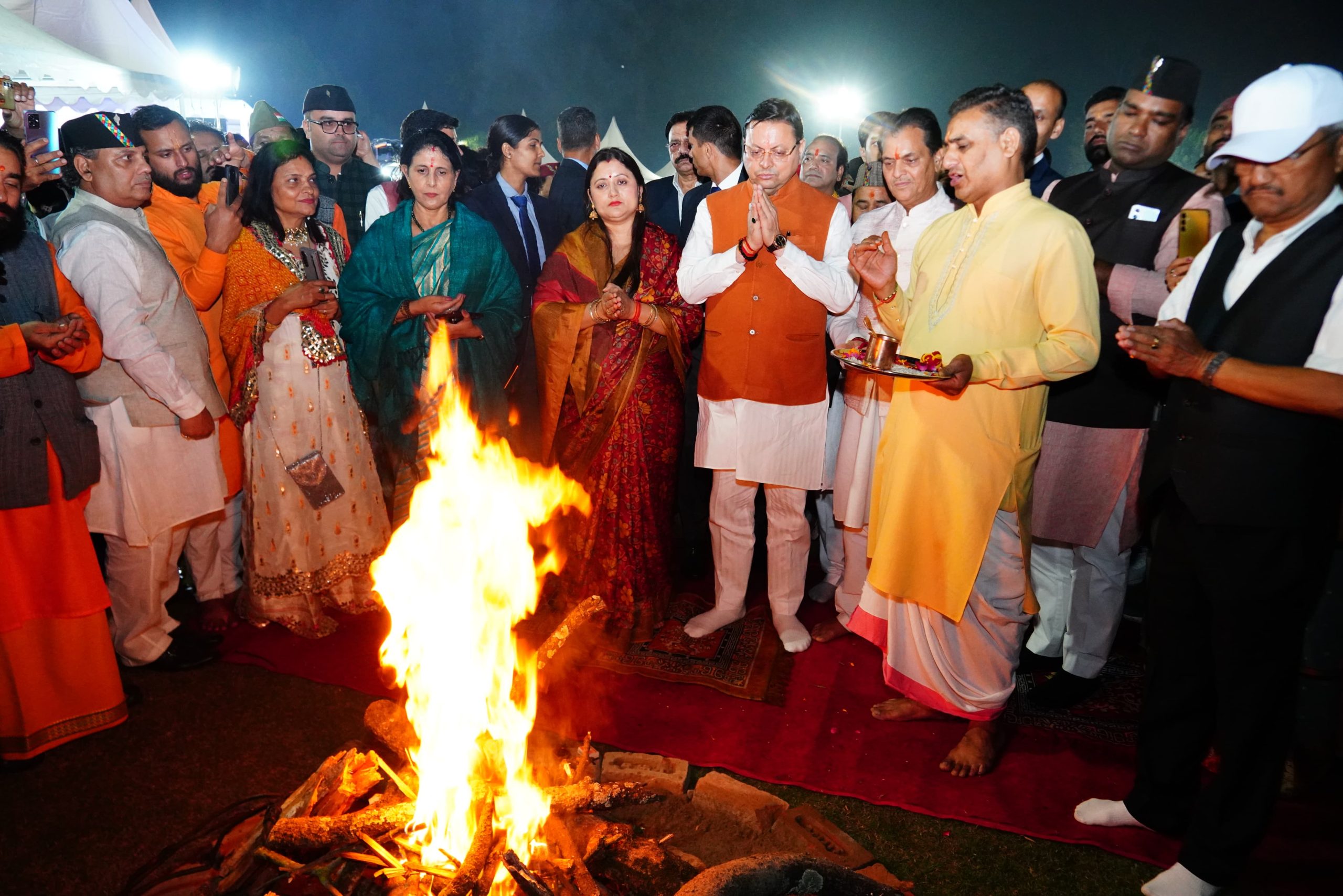 उत्तराखंड: मुख्यमंत्री पुष्कर सिंह धामी ने राज्य की लोक संस्कृति को आने वाली पीढ़ी तक पहुंचाने पर जोर दिया