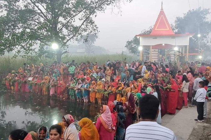 बिहार सहित देश के कई हिस्सों में श्रद्धापूर्वक मनाया जा रहा है लोक-आस्‍था का महापर्व-छठ