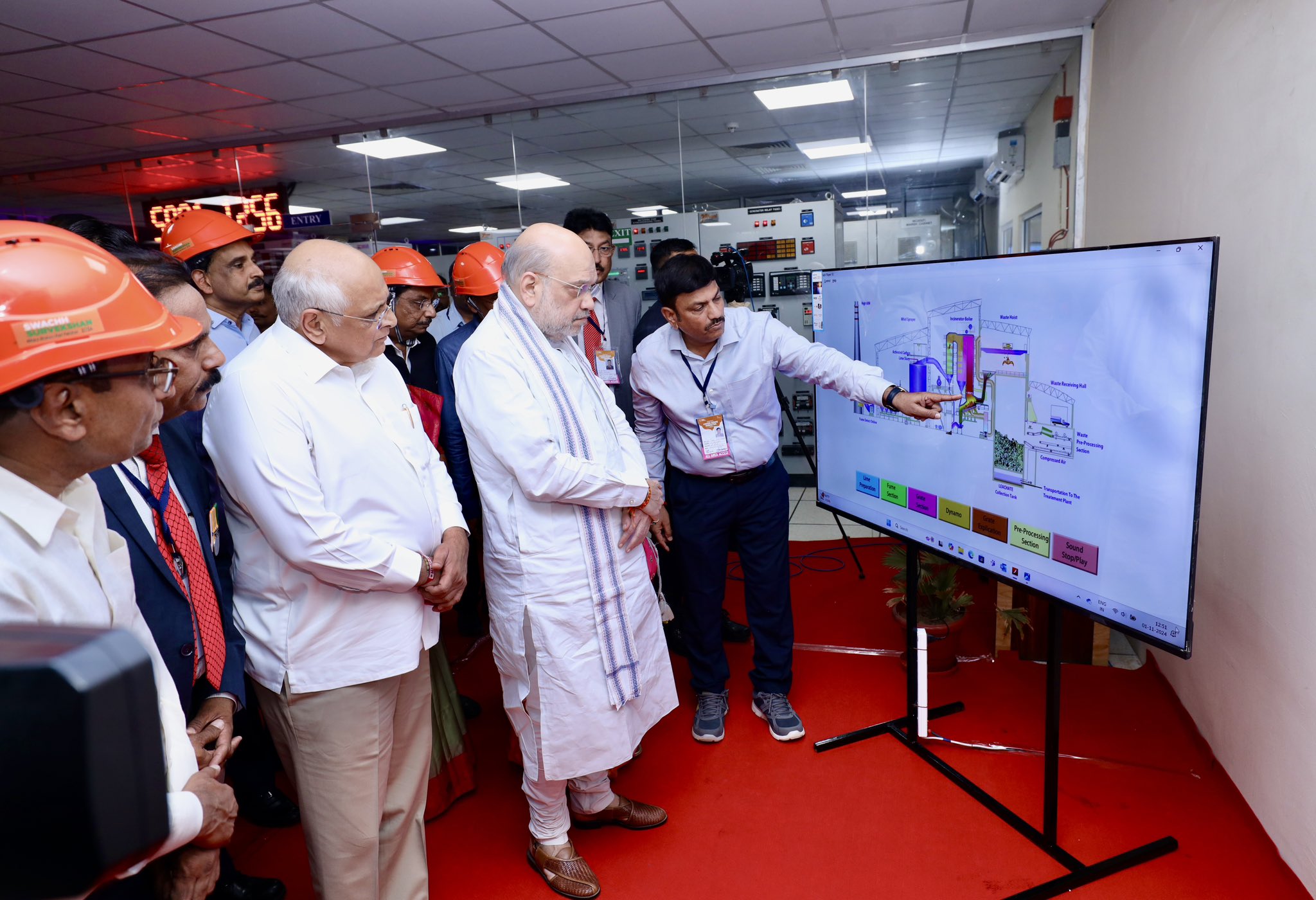 કેન્દ્રીય ગૃહમંત્રી અમિત શાહે ગઈકાલે અમદાવાદના પીપળજ ખાતે ગુજરાતના સૌથી મોટા વેસ્ટ ટુ એનર્જી પ્લાન્ટનું લોકાર્પણ કર્યું