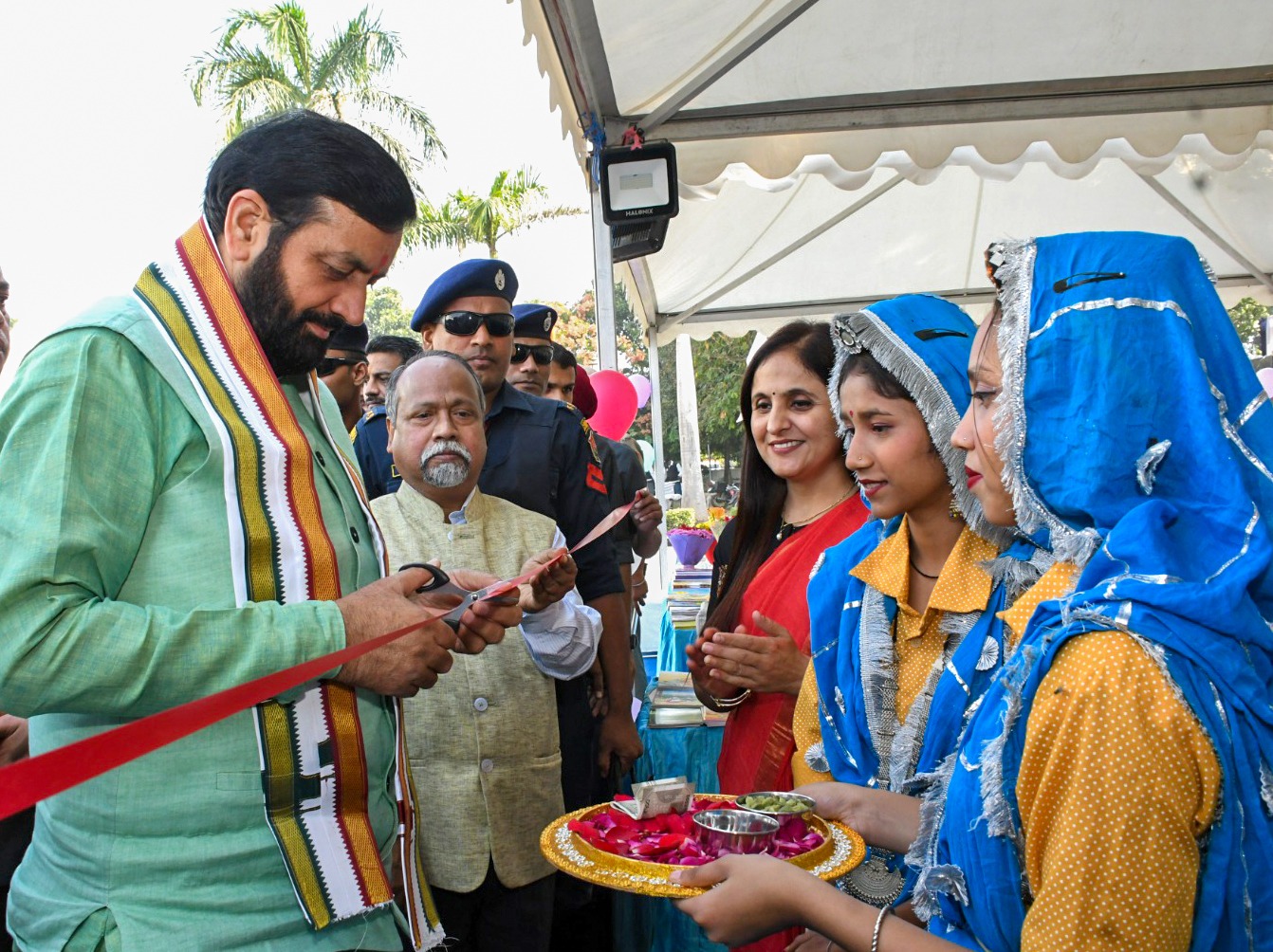 हरियाणा के मुख्यमंत्री नायब सिंह सैनी ने पंचकूला में तृतीय पंचकूला पुस्तक मेले का शुभारम्भ किया