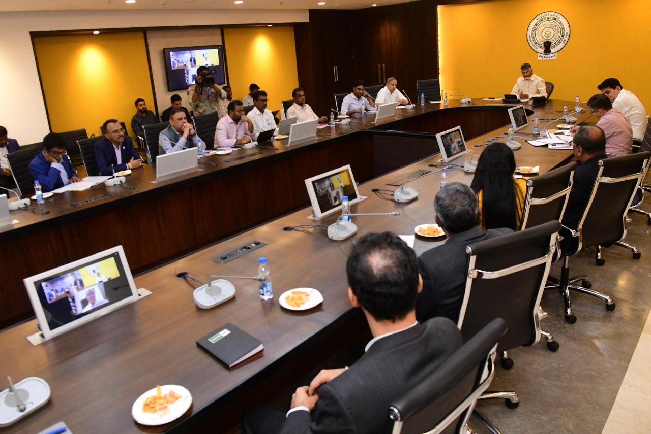 आंध्र प्रदेश : सह-कार्यस्‍थल डेवलपर्स, वैश्विक क्षमता केन्‍द्रों और उच्‍च प्रौद्योगिकी विकास साझेदारों के नेताओं के साथ मुख्‍यमंत्री एन. चंद्रबाबू नायडू ने की चर्चा
