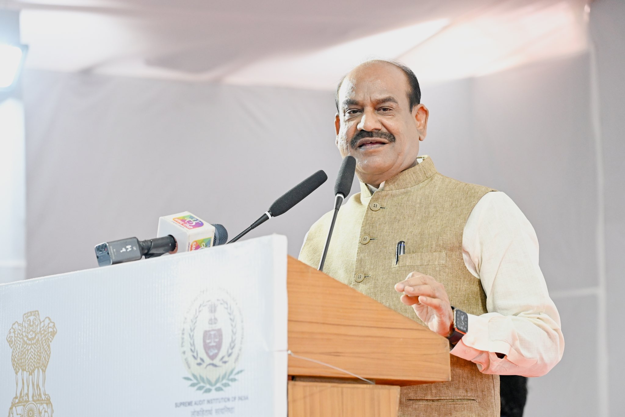 लोकसभा अध्यक्ष ओम बिरला ने बच्चों को जल, जंगल और जमीन बचाने की प्रेरणा बचपन से देने पर जोर दिया