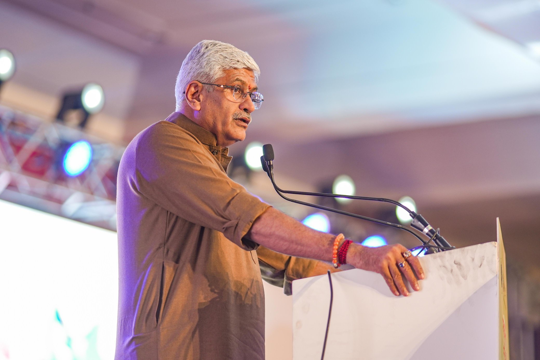 उत्तर प्रदेश के प्रयागराज में आयोजित होने वाला महाकुंभ मेला वैश्विक एकता का प्रतीक: केंद्रीय मंत्री गजेंद्र सिंह शेखावत