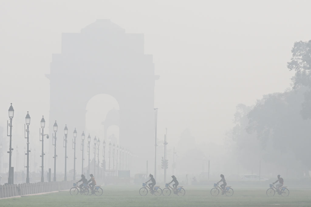 मौसम विभाग ने देश के कई हिस्सों में घना कोहरा छाए रहने का अनुमान व्यक्त किया