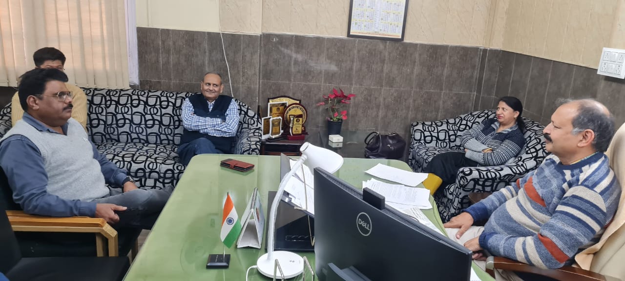 गर्भधारण पूर्व और प्रसव पूर्व निदान तकनीक अधिनियम 1994 के अंतर्गत जिला स्तरीय सलाहकार समिति की त्रैमासिक बैठक संपन्न
