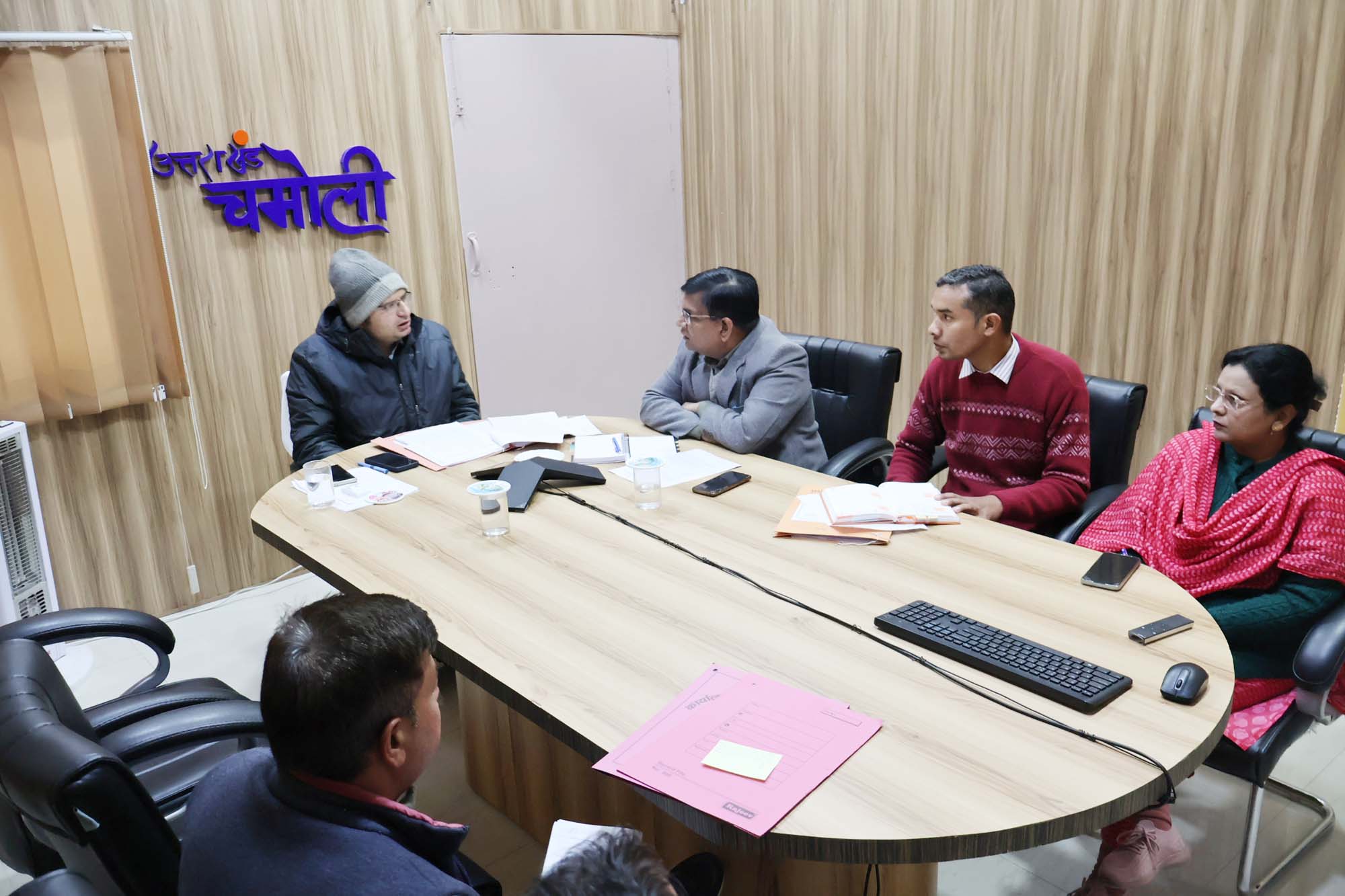 चमोली जिले में बीएसएनएल के टावर लगाने का काम जारी