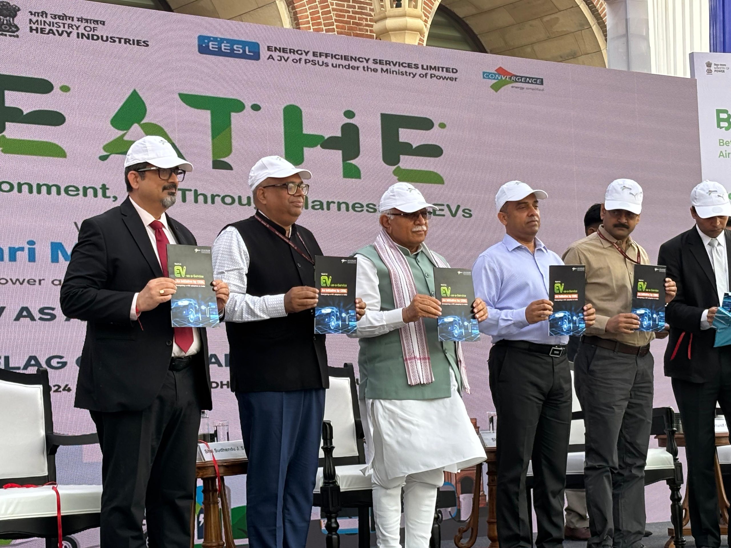 Union Minister Manohar Lal flags off Electric Vehicles Rally in New Delhi