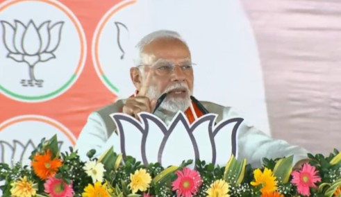 भाजपा के स्टार प्रचारक और प्रधानमंत्री नरेन्द्र मोदी ने झारखंड में गढ़वा से चुनावी अभियान की शुरुआत की