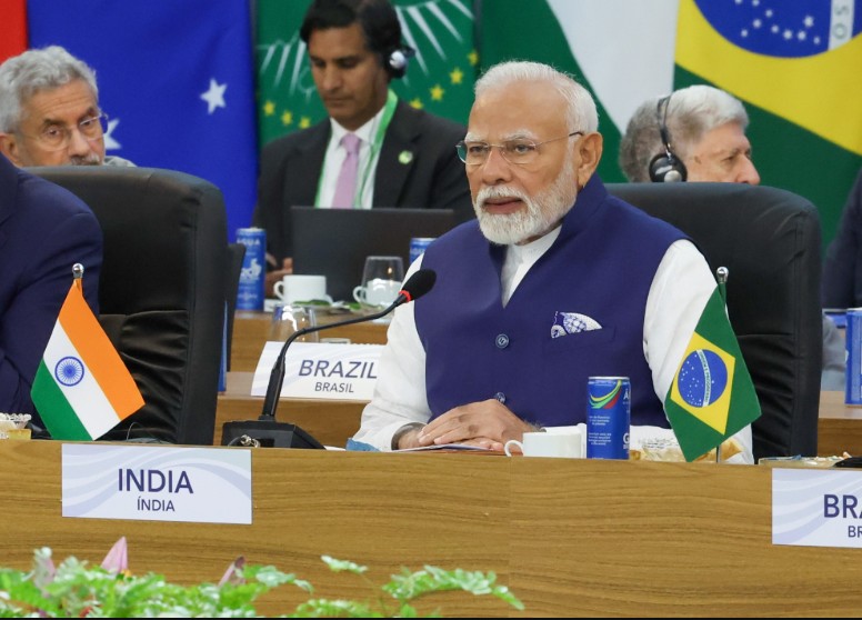प्रधानमंत्री नरेन्‍द्र मोदी ने स्‍थायी विकास और ऊर्जा परिवर्तन पर जी-20 शिखर सम्‍मेलन के तीसरे सत्र को संबोधित किया