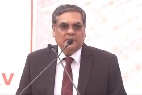 देशाच्या परिवर्तनाला संविधानाने हाताभार लावला – सर्वोच्च न्यायालयाचे सरन्यायाधीश न्यायमूर्ती संजीव खन्ना