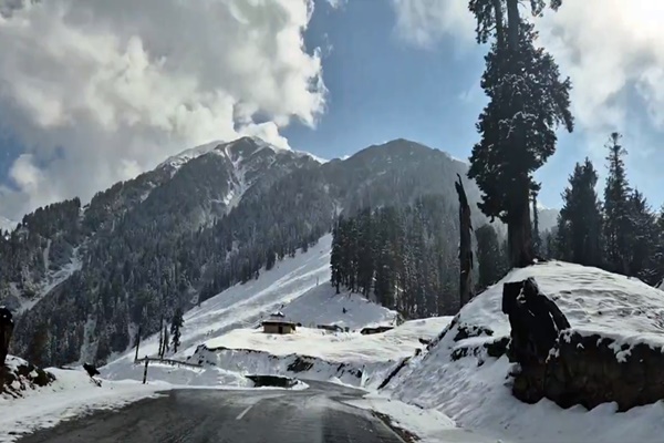 J&K: Rain brings relief to Bhaderwah; First snowfall of season revives tourism, agriculture