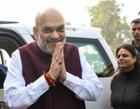 महाराष्‍ट्र में सरकार-गठन की चर्चा के बीच शिवसेना-सांसदों ने नई दिल्ली में अमित शाह से भेंट की
