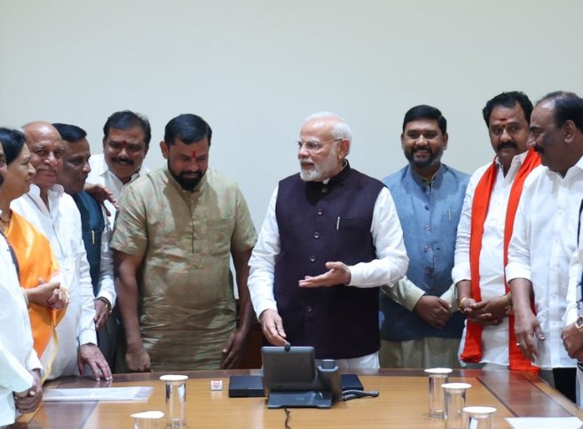 तेलंगाना के भाजपा-सांसद और विधायकों ने नई दिल्‍ली में प्रधानमंत्री नरेन्‍द्र मोदी से मुलाक़ात की