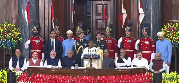 राष्ट्रपति द्रौपदी मुर्मु ने भारतीय संविधान दिवस के अवसर पर देश को संबोधित किया