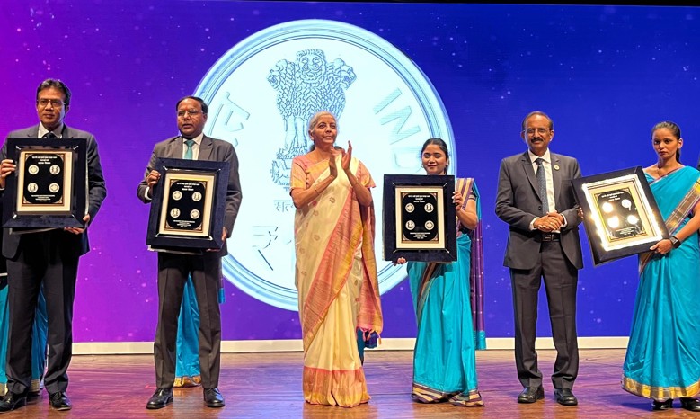 फॉर्च्‍यून-500 में सूचीबद्ध एकमात्र भारतीय बैंक है भारतीय स्‍टेट बैंकः निर्मला सीतारामन