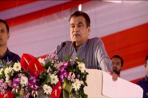 केंद्र सरकार 5 ट्रिलियन डॉलर की अर्थव्यवस्था के साथ आत्मनिर्भर भारत बनने की ओर अग्रसर- केंद्रीय सड़क परिवहन मंत्री नितिन गडकरी